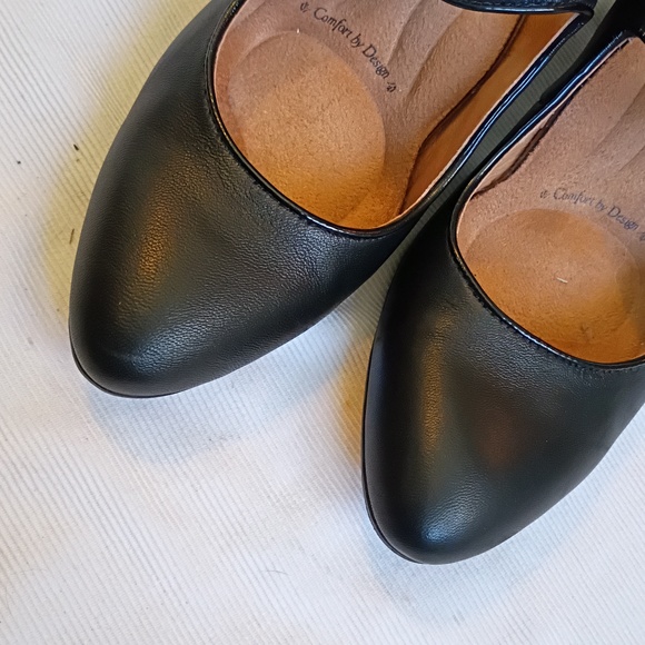 Sofft Black Leather Mary Jane Block Heel - Picture 7 of 8